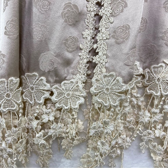 Vintage handmade handdied silk blend embroidered crochet robe duster cardigan. - Picture 12 of 16